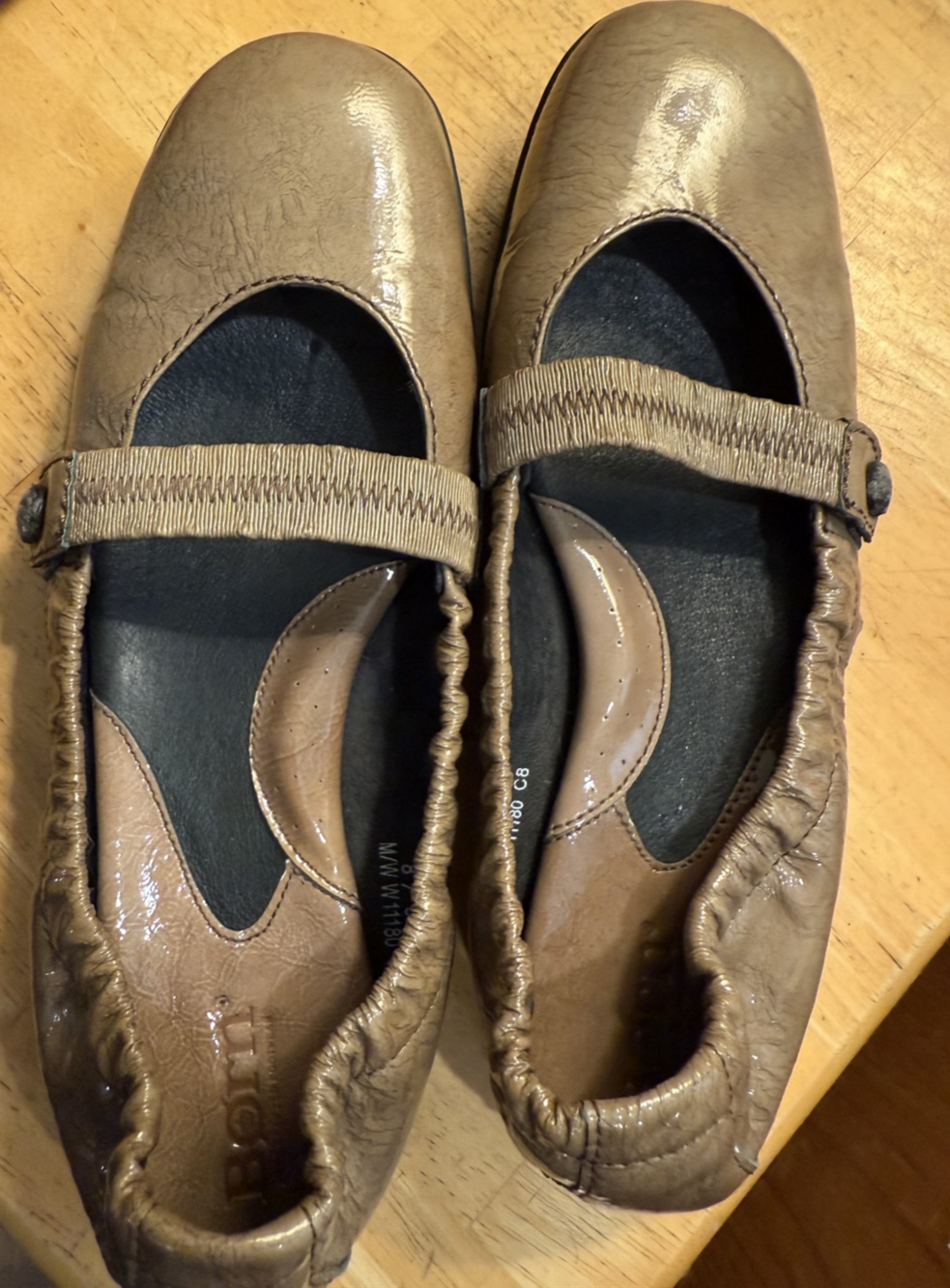 Born Shoes Womens Size 8 39 Taupe Mary Jane Flats Leather Comfort Ballet M11180